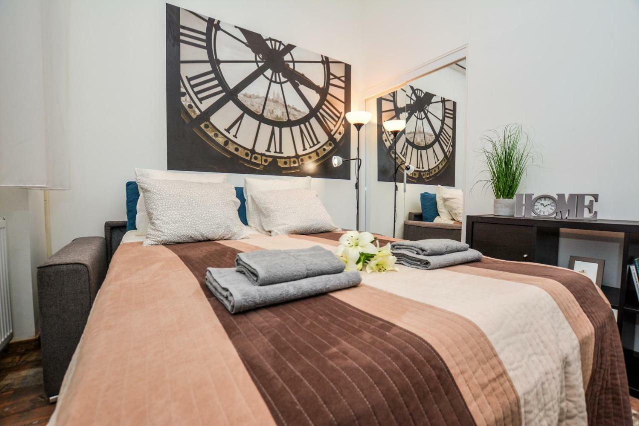 Timeless Apartment With Free Private Parking Budapest Luaran gambar