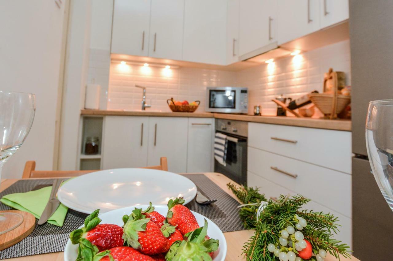 Timeless Apartment With Free Private Parking Budapest Luaran gambar